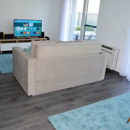 Apartman Lela Garden